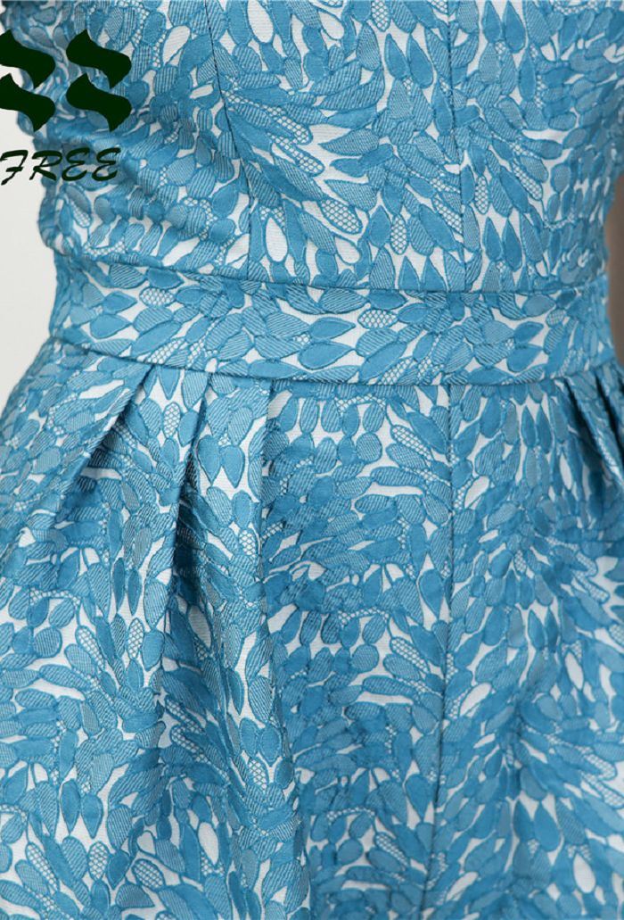 Pleats at side of waist(001)